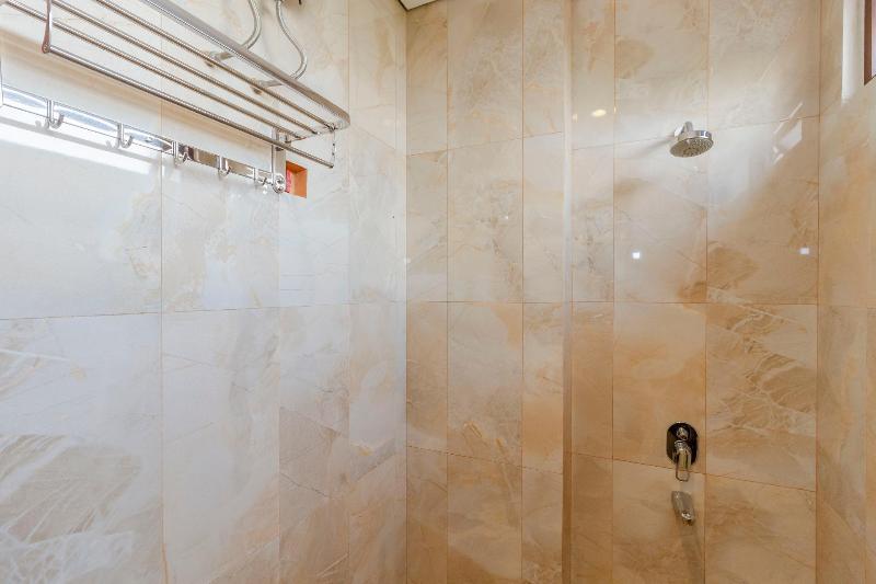 Reddoorz Plus @ Cbd Bintaro South Tangerang Eksteriør bilde