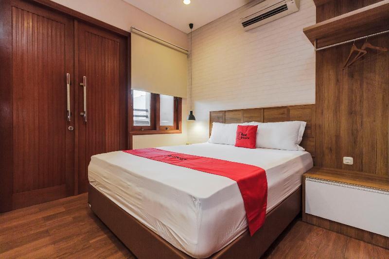 Reddoorz Plus @ Cbd Bintaro South Tangerang Eksteriør bilde